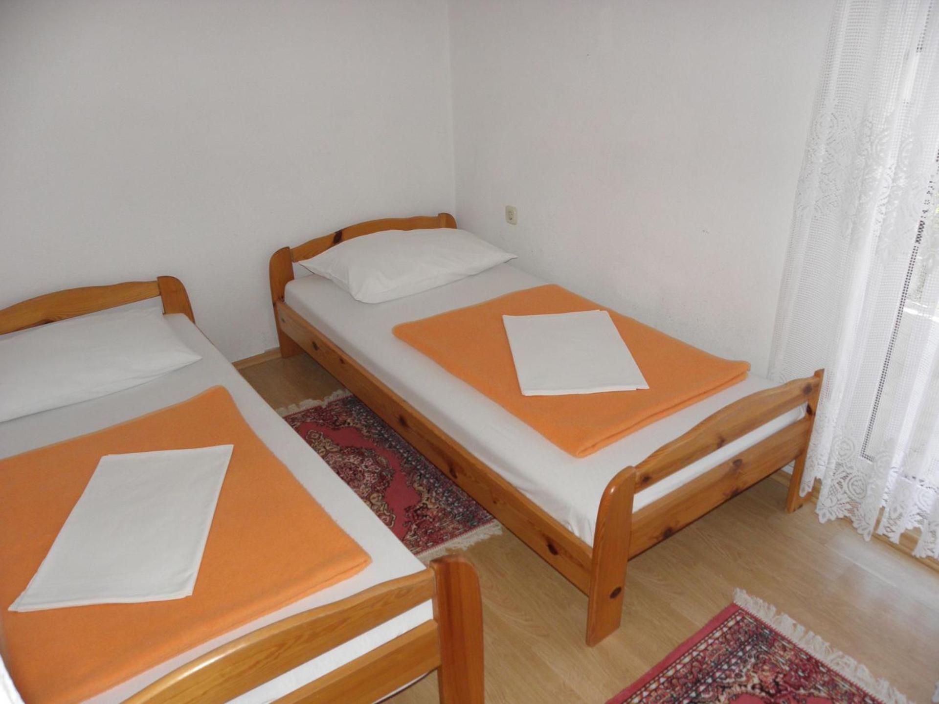 Apartments Zvone - 100 M From Sea Bibinje Eksteriør billede
